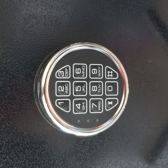 STACK-ON ELITE 30 Gun Safe - Picture 4 of 8